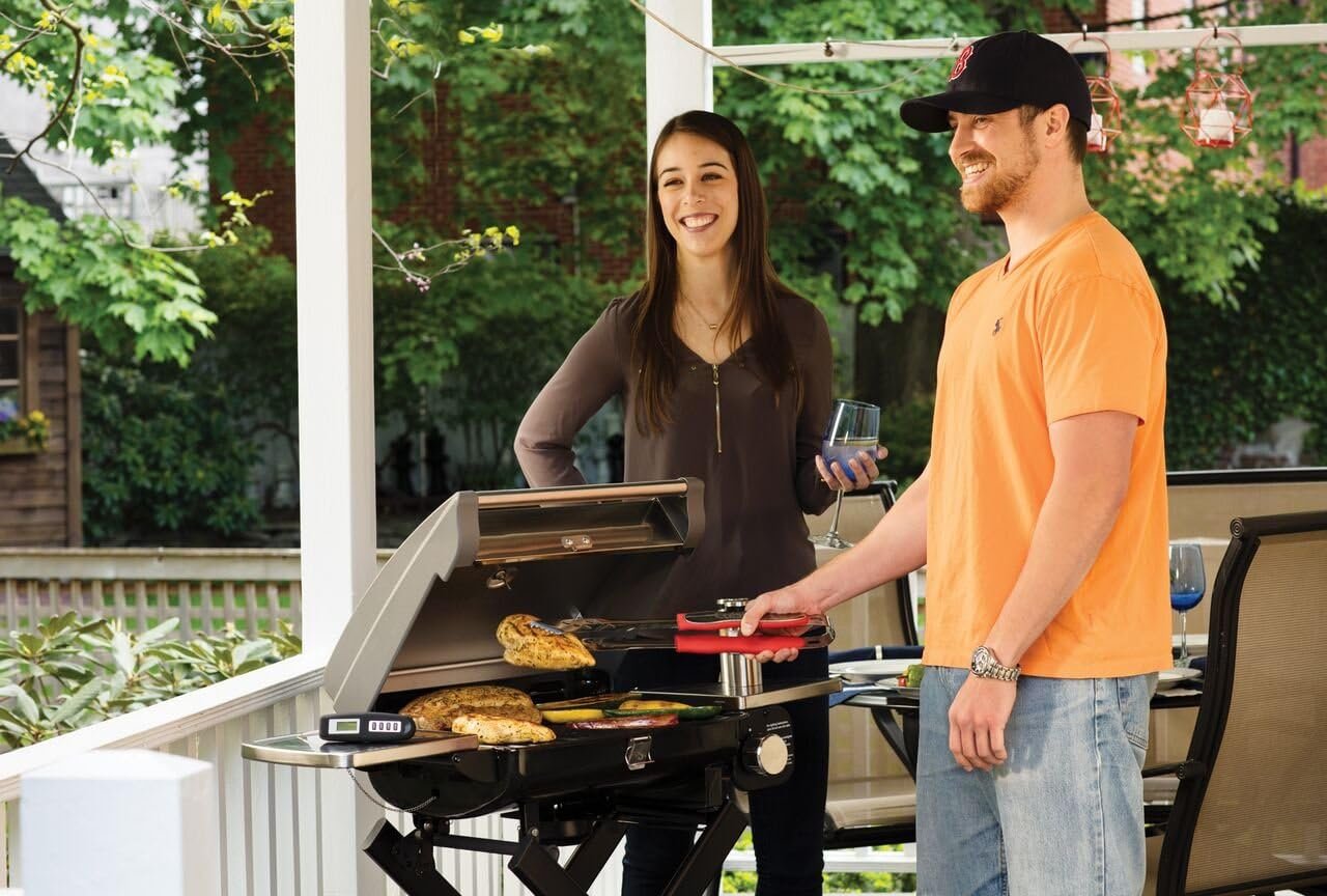 Cuisinart Roll-Away Gas Grill Review