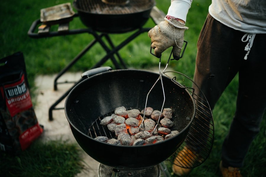 Photo weber charcoal grill