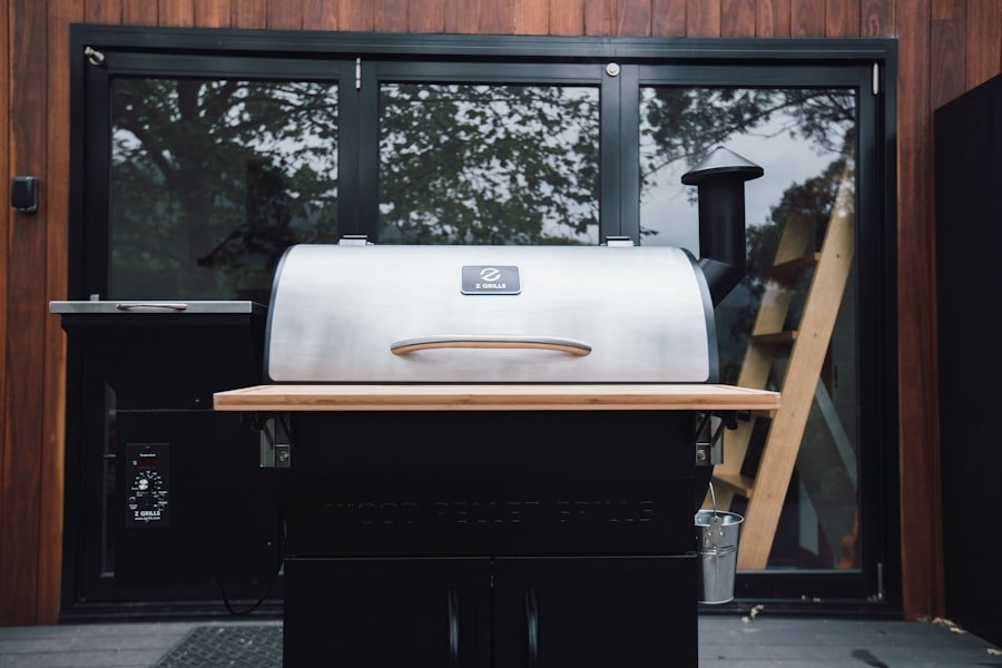 Photo electric grill